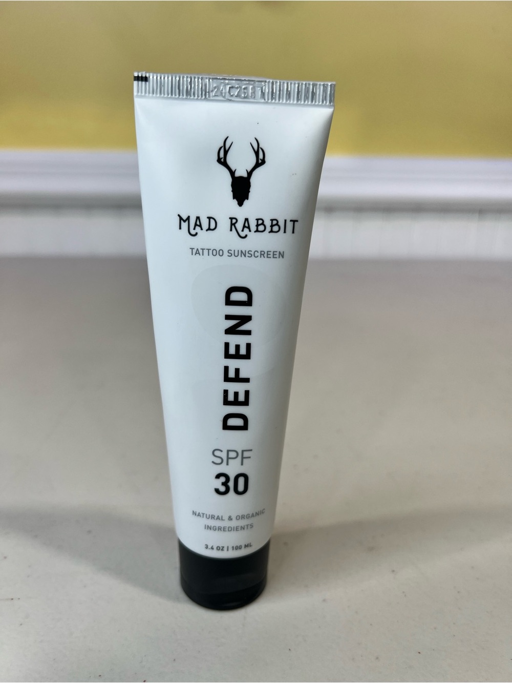 Defend Tattoo Sunscreen SPF 30 - White